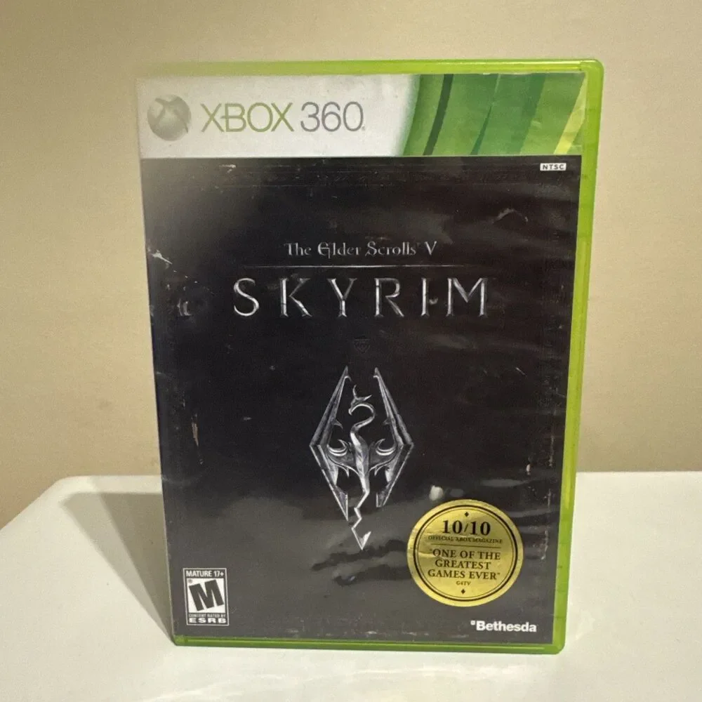 Microsoft XBOX 360 The Elder Scrolls V: Skyrim Game (Xbox 360, 2011)
